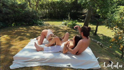 Порно нарезка горячих тройничков с двумя шлюшками LeoLulu и Ruth Lee